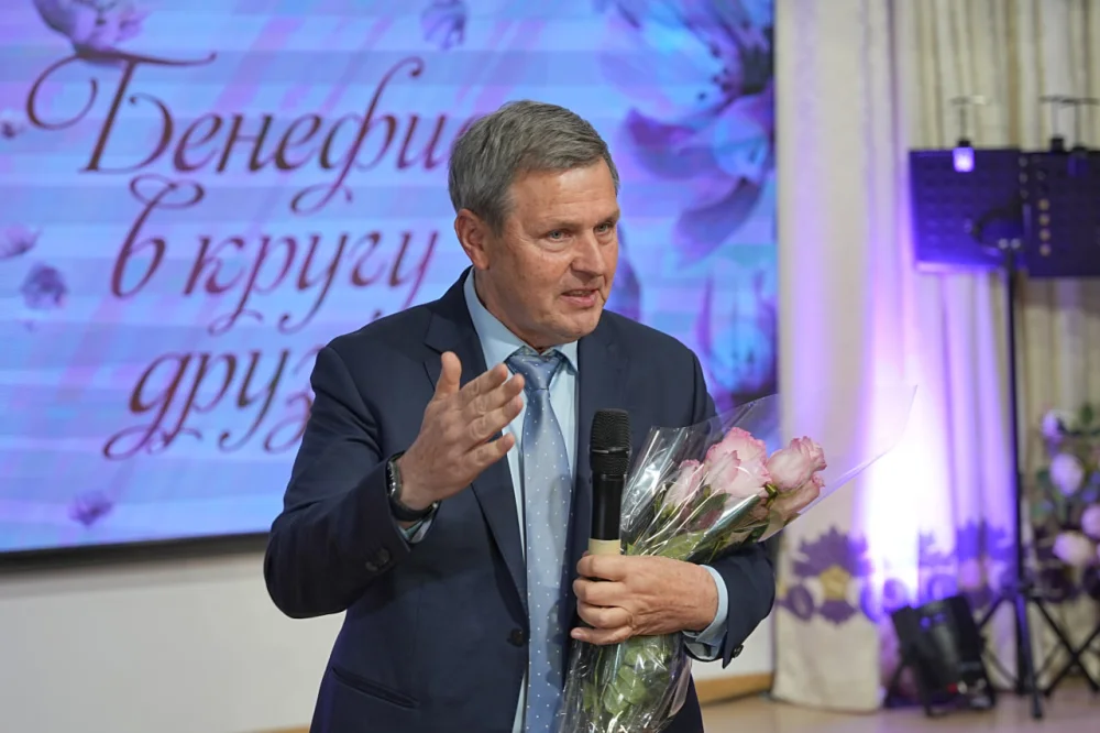 Изображение В Донецкой филармонии торжественно поздравили с 90-летием заслуженную артистку России Элеонору Шавло