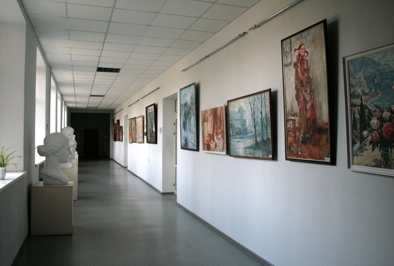Государственное профессиональное образовательное учреждение «Донецкий художественный колледж»