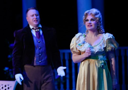 «Евгений Онегин» в Донбасс Опере: классика с участием солистки из Астрахани