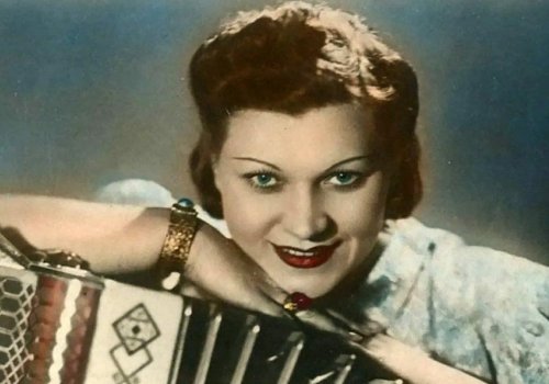 Символ таланта и стойкости: к 120-летию со дня рождения несравненной Клавдии Шульженко