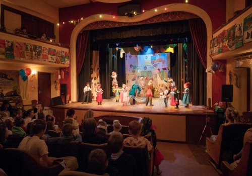 Театральное волшебство на книжных страницах! 